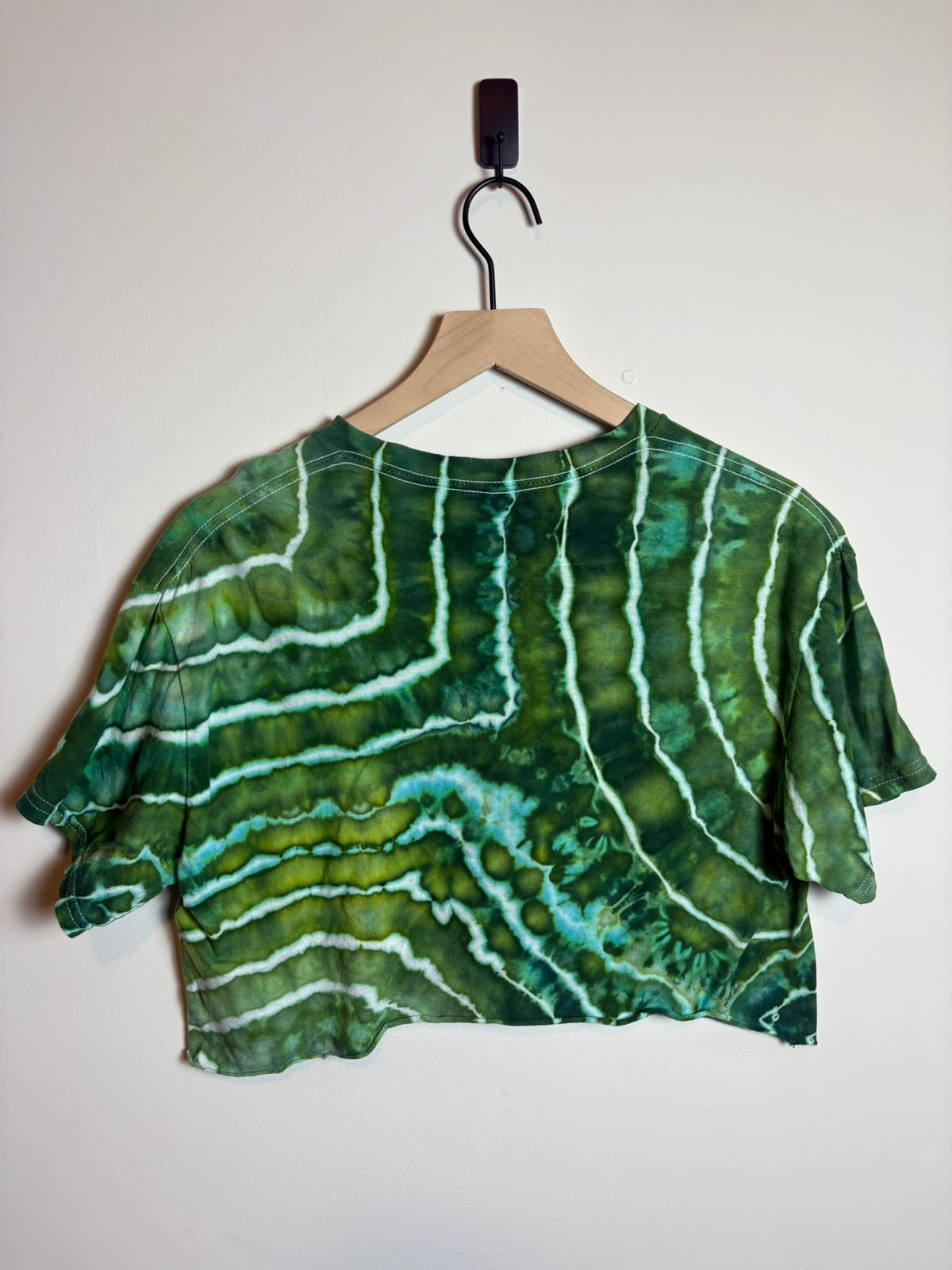 Upcycled "Less Screen Time" Cropped Medium T-Shirt – Medium Earthy Green Geode Tie-Dye