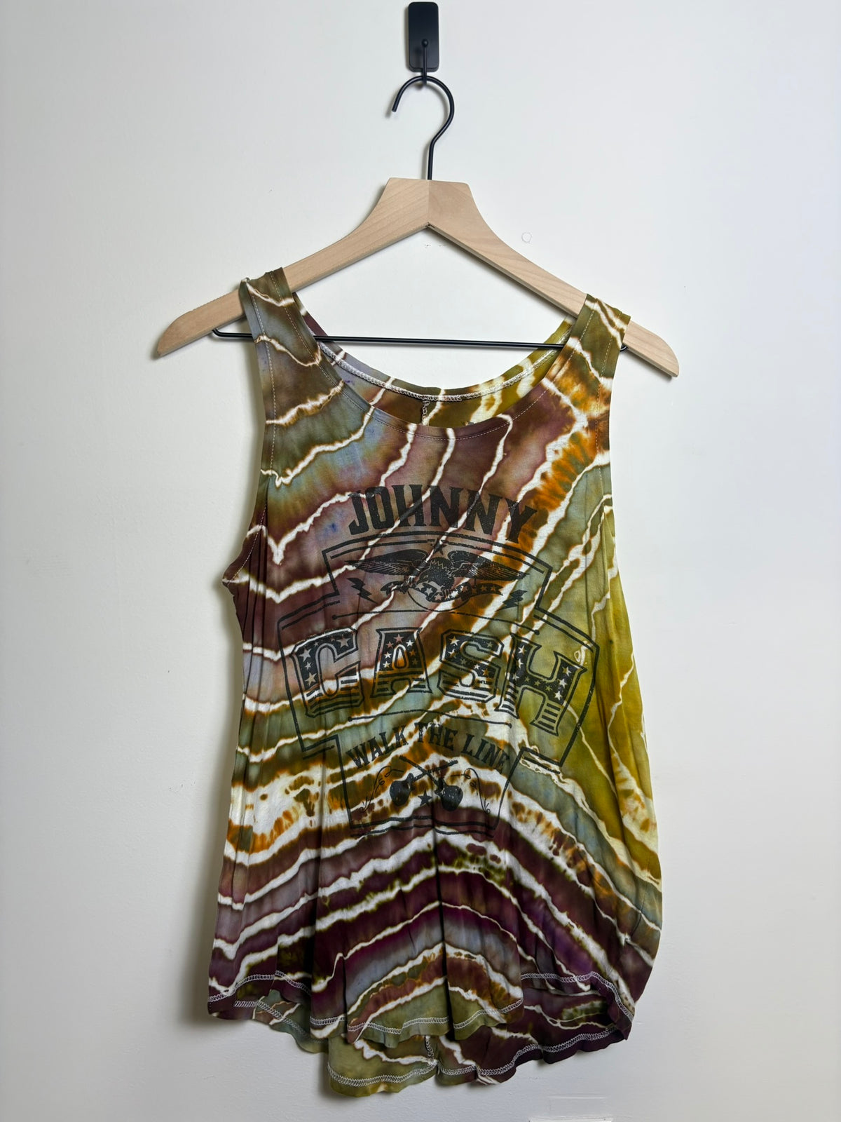 Upcycled Johnny Cash Women’s Medium Tank Top – Earthy Geode Tie-Dye
