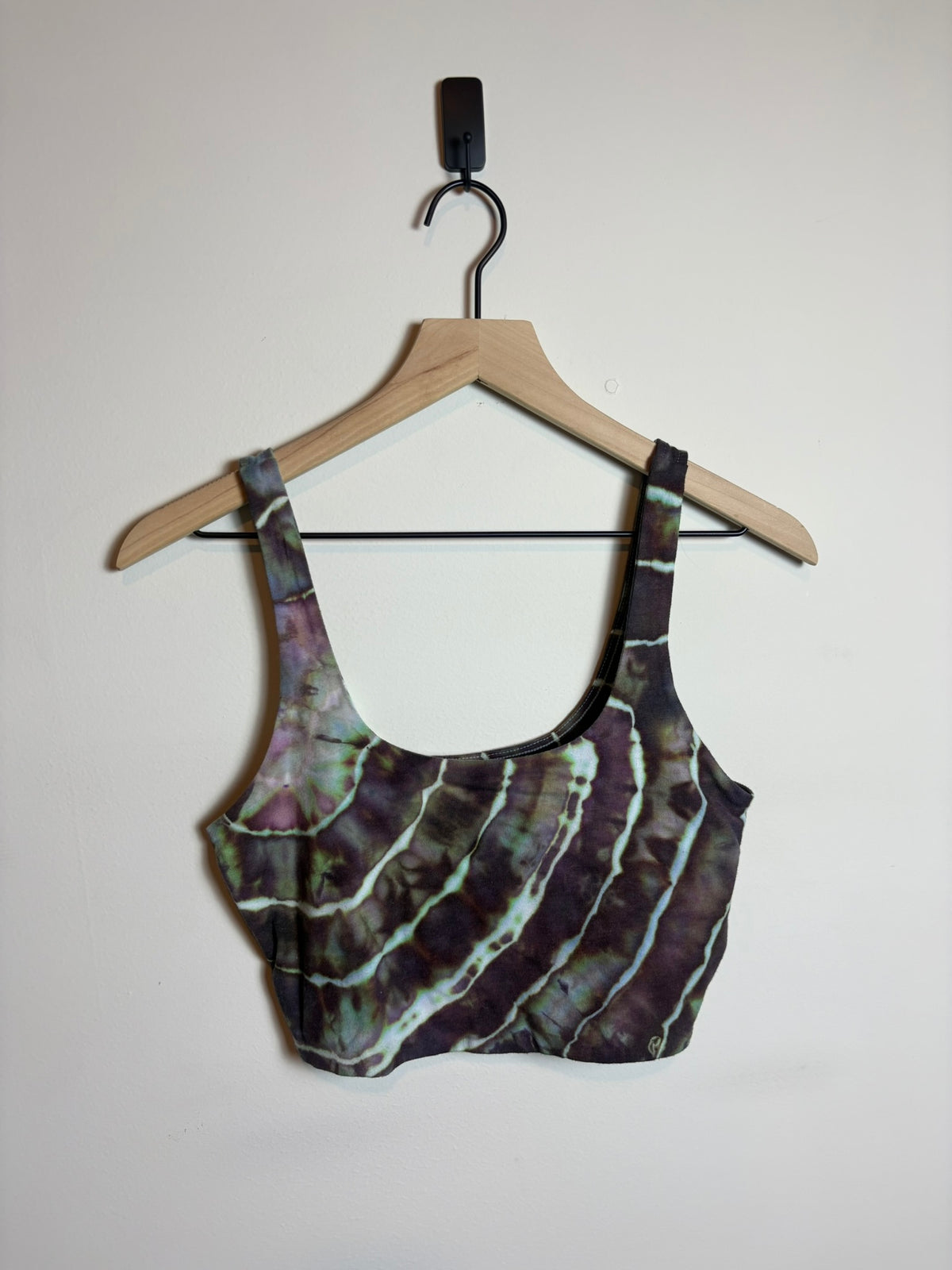 Upcycled Wild Fable Women’s Medium Cropped Tank Top – Earthy Brown Geode Tie-Dye