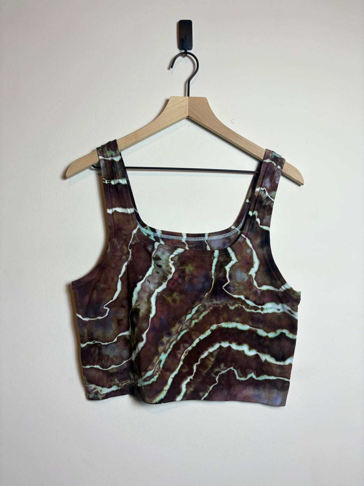 Upcycled Banana Republic Women’s Large Cropped Tank Top – Brown Geode Tie-Dye