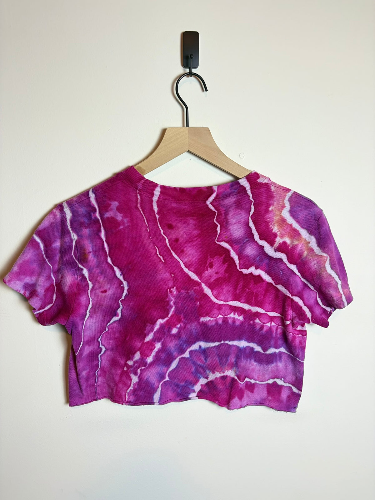 Upcycled Matthews Band Cropped Small T-Shirt – Pink & Purple Geode Tie-Dye