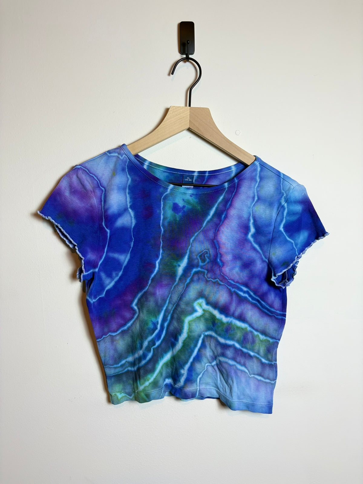 Upcycled Old Navy Kids XL T-Shirt – Ocean-Inspired Geode Tie-Dye