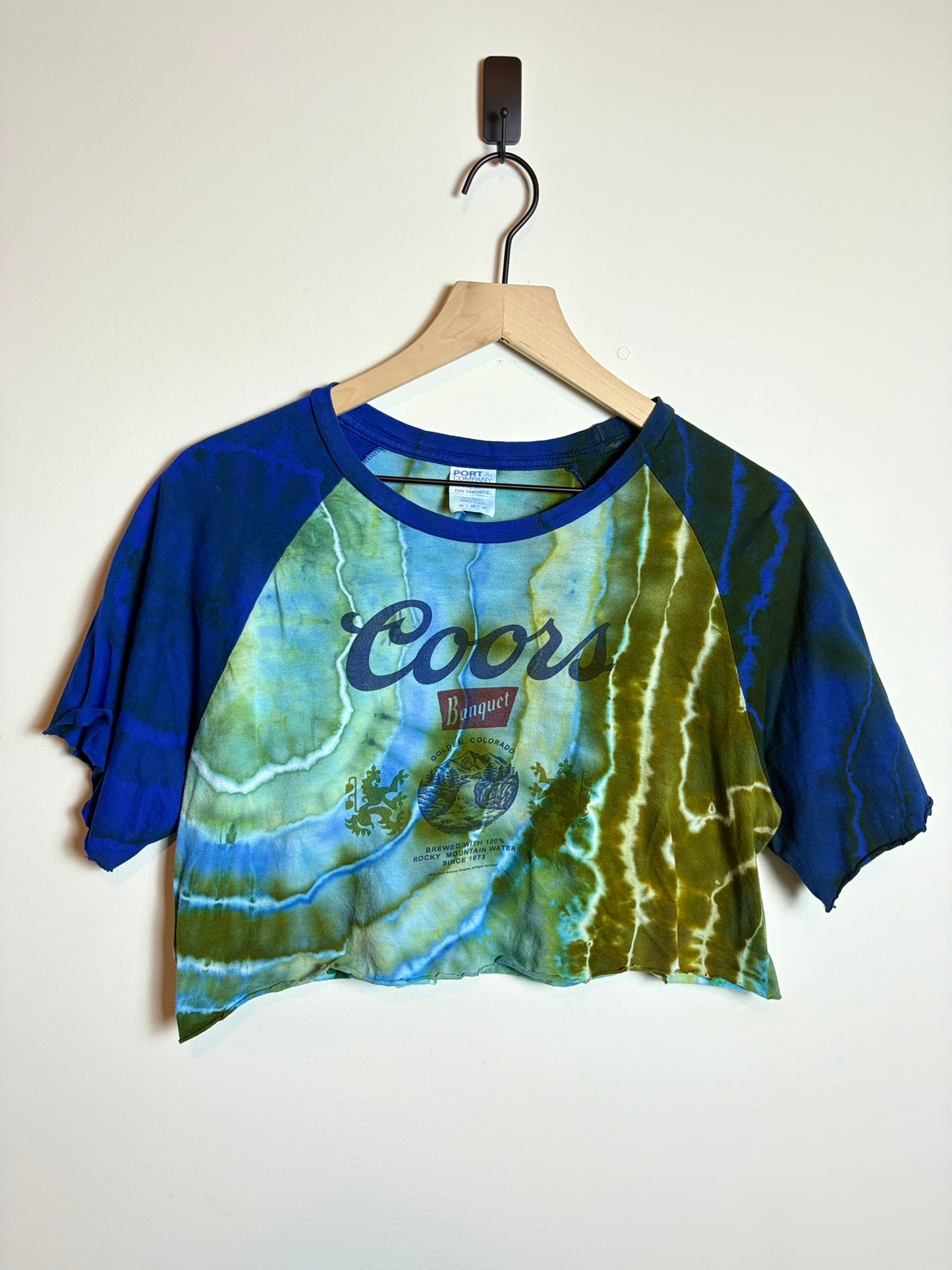 Upcycled Coors Golden Colorado Cropped Baseball Medium T-Shirt – Earthy Blue & Brown Geode Tie-Dye