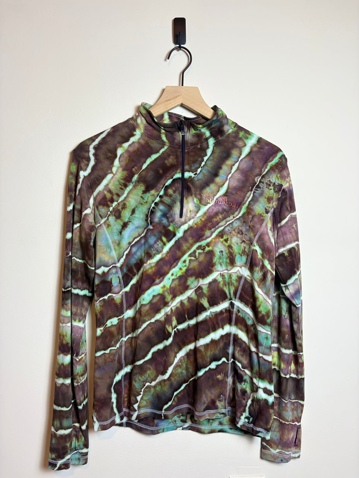 Upcycled Tasc Performance Women’s Large Long Sleeve Half-Zip – Earthy Geode Tie-Dye