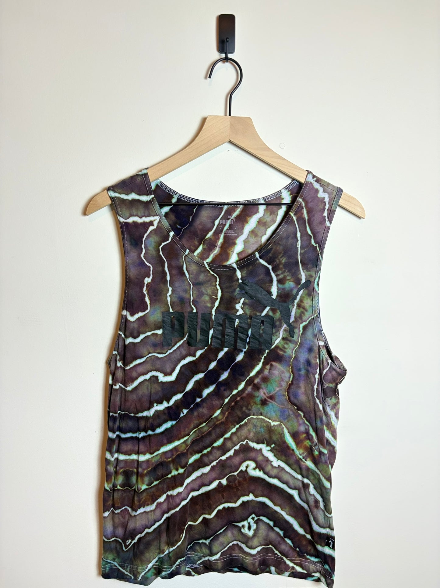 Upcycled Women’s Medium Sleeveless T-Shirt – Brown & Purple Geode Tie-Dye