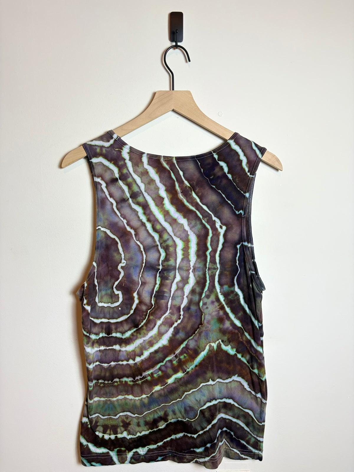 Upcycled Women’s Medium Sleeveless T-Shirt – Brown & Purple Geode Tie-Dye