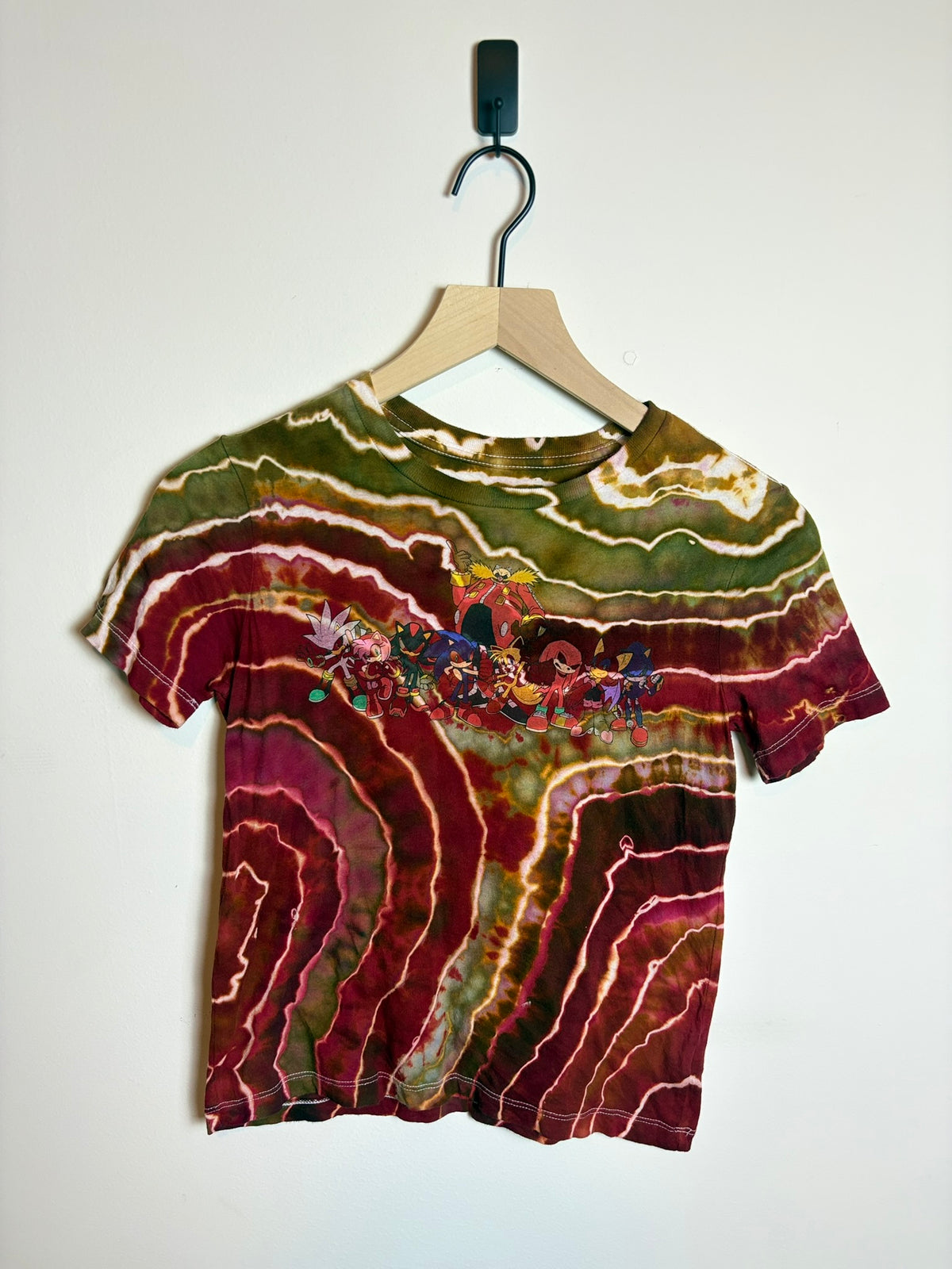 Upcycled Sonic Kids Medium T-Shirt – Red & Brown Earthy Geode Tie-Dye